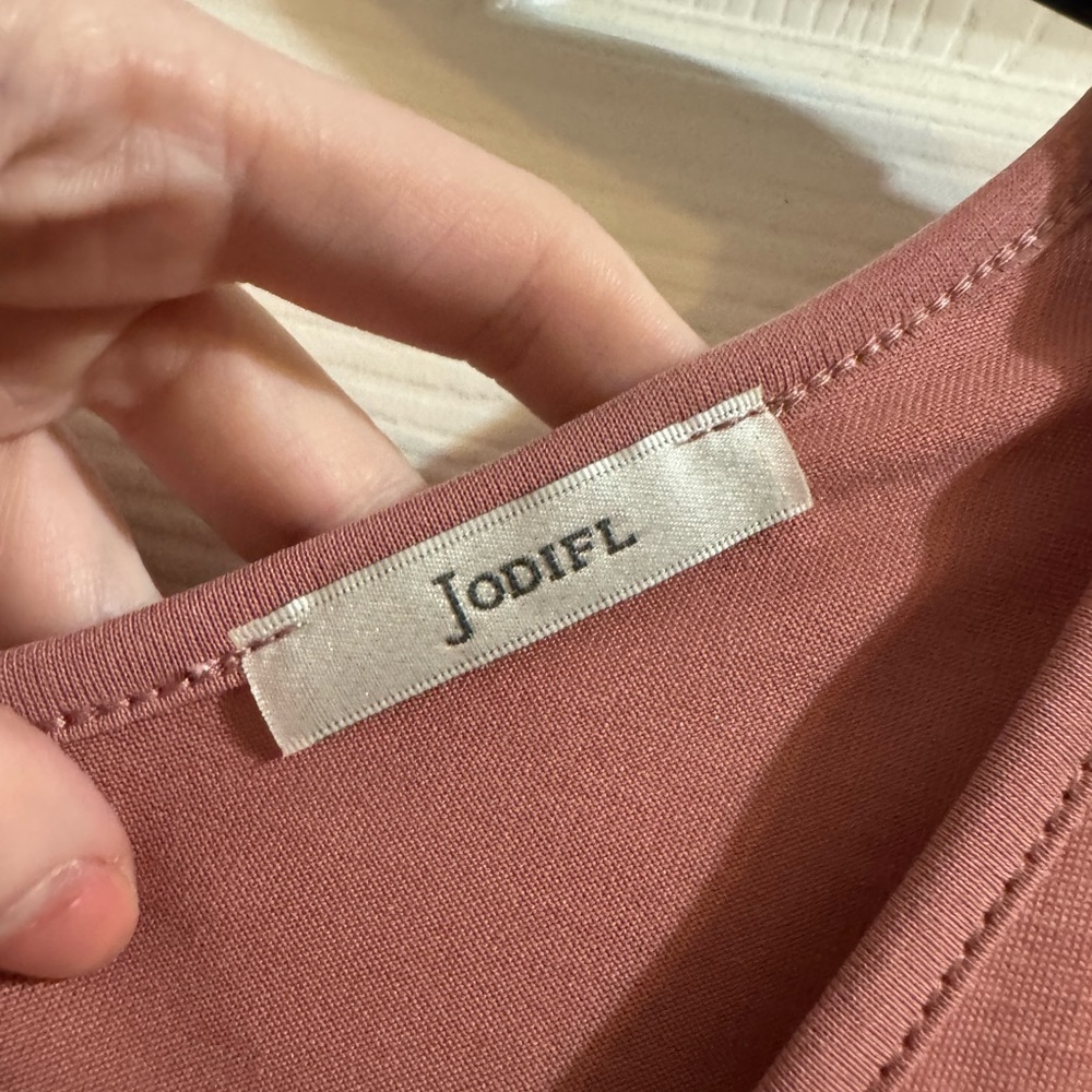 NWOT- JODIFL Women's Long Sleeve V-Neck Top - Dusty Rose - Picture 3 of 4